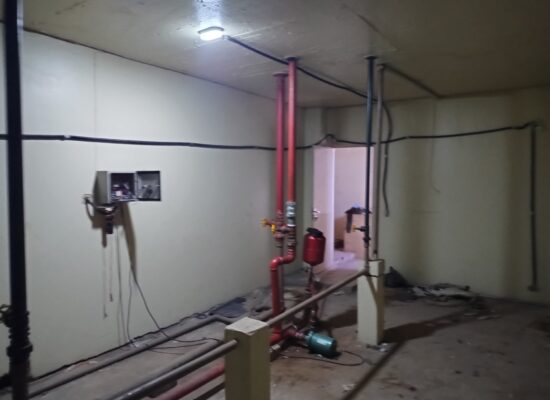 BRADESCO CAMPINAS - Barrilete antes da limpeza.